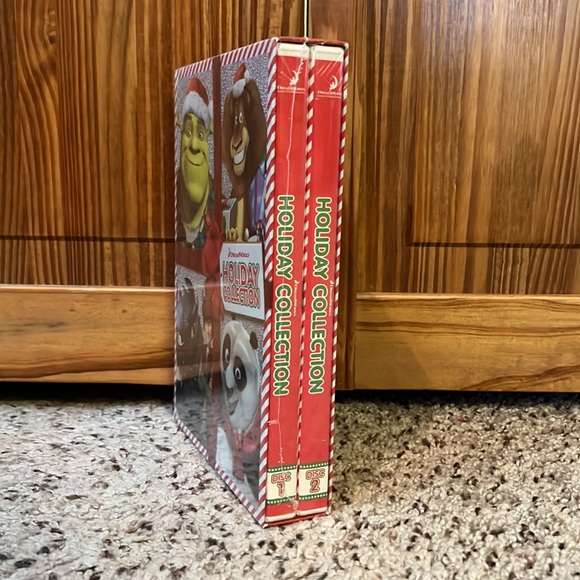 DreamWorks Holiday DVD Collection 2-disc set - Picture 4 of 5